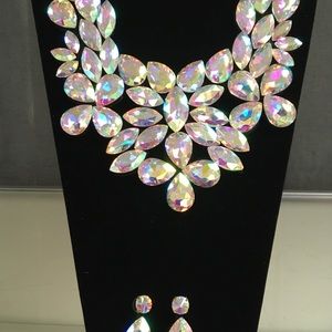 Chrystal necklace & earrings